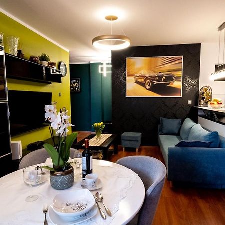 Torre Verona Apartment - 70M2, Terrace, Garage كراكوفيا المظهر الخارجي الصورة