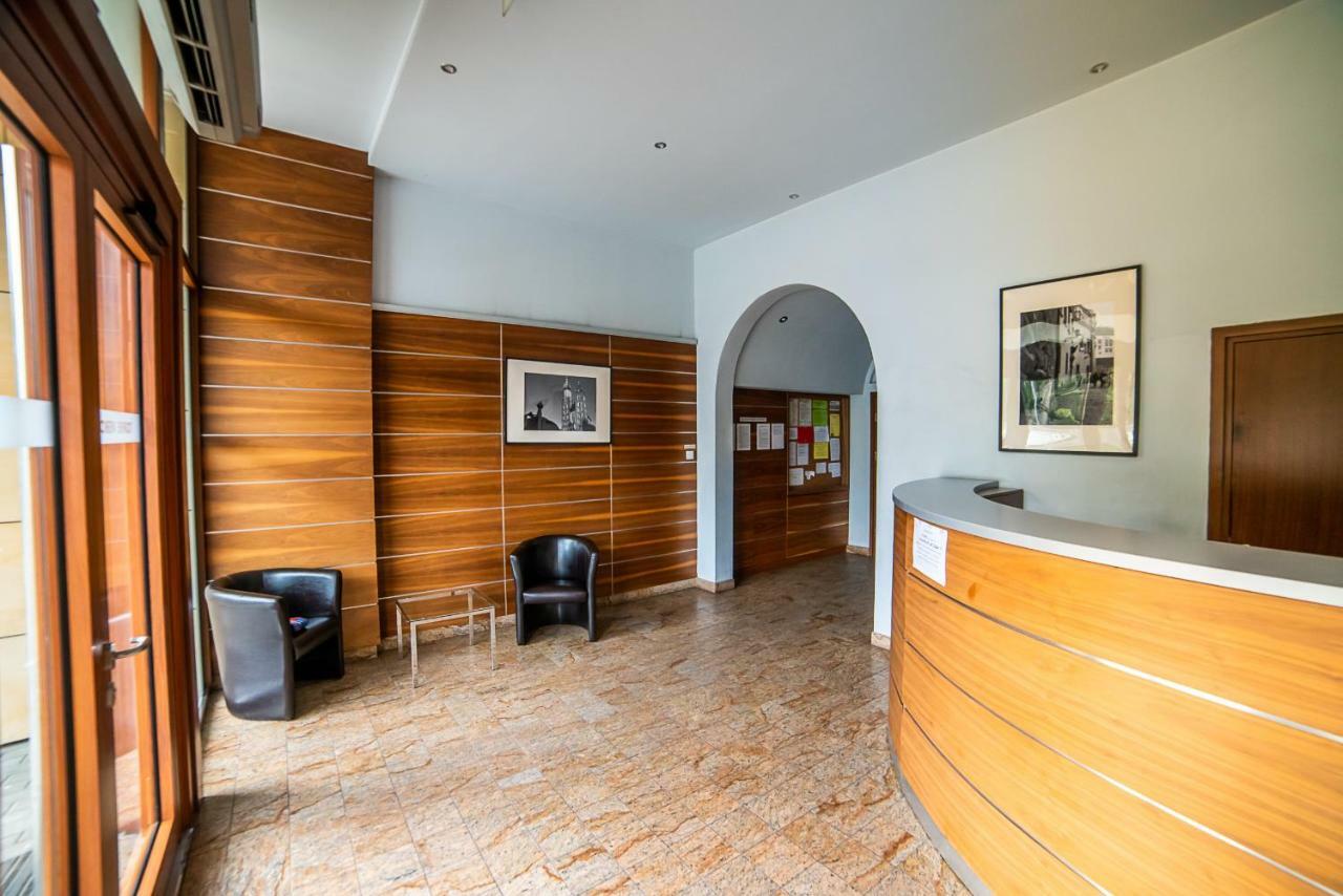 Torre Verona Apartment - 70M2, Terrace, Garage كراكوفيا المظهر الخارجي الصورة